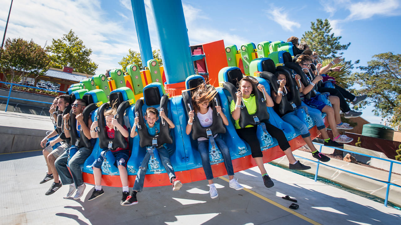 Sidewinder Ride at Cliffs Amusement Park