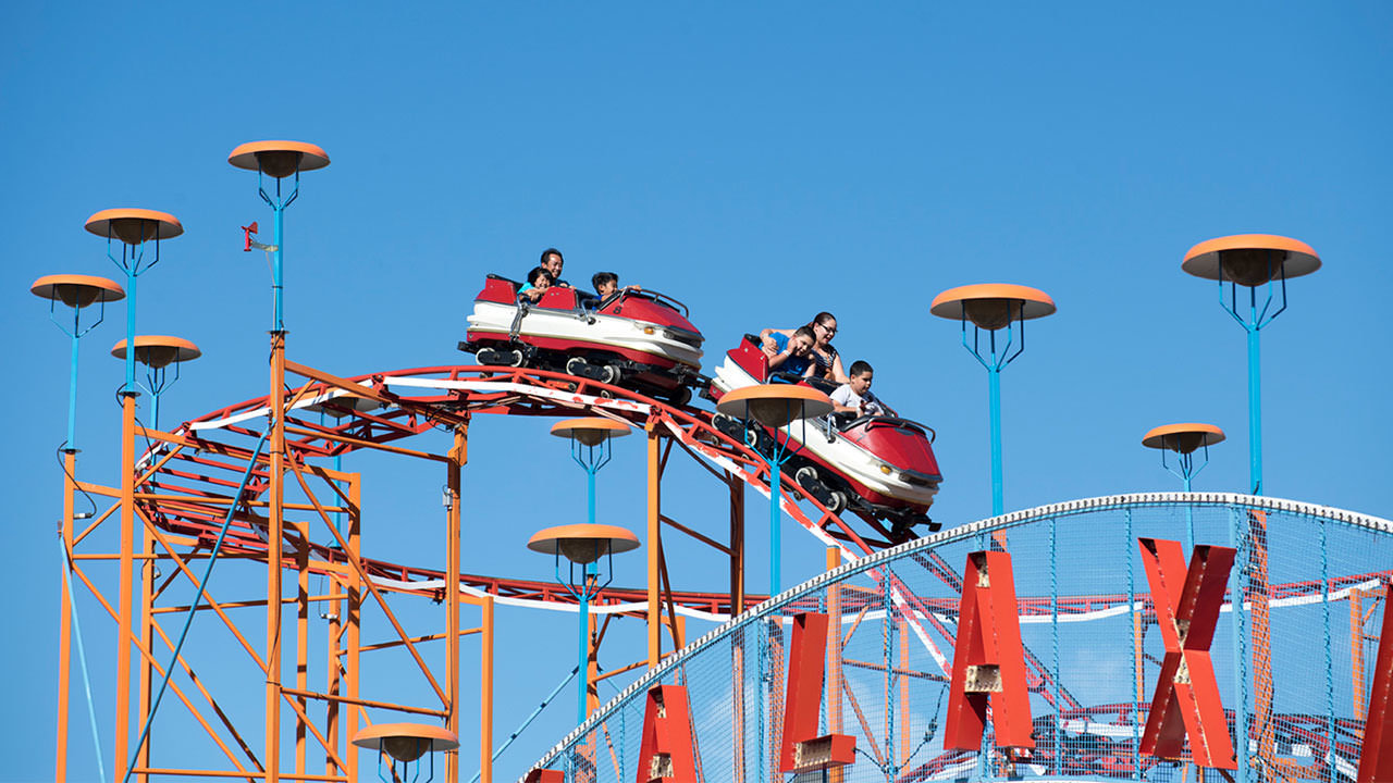 Ride at Cliffs Amusement Park