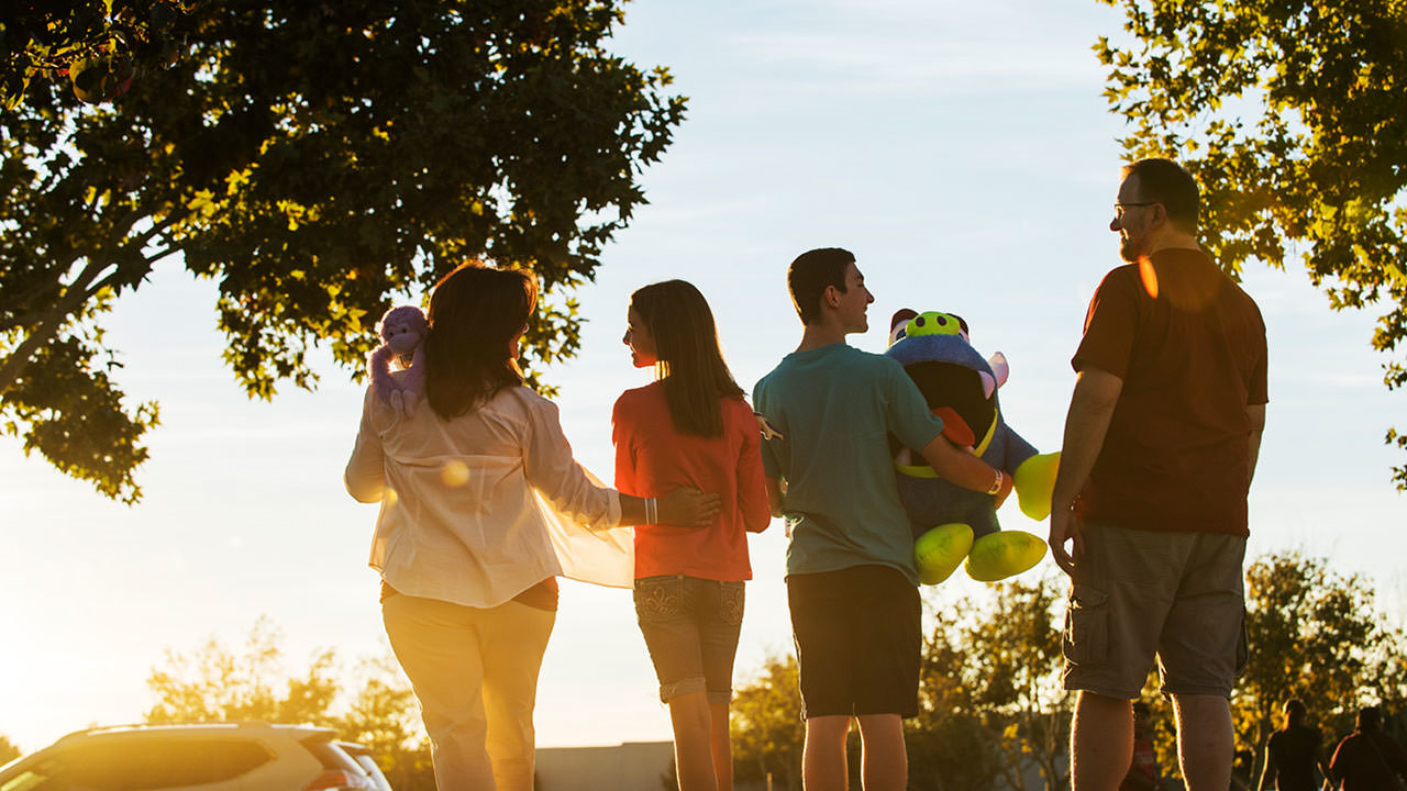 Families at Cliffs Amusement Park